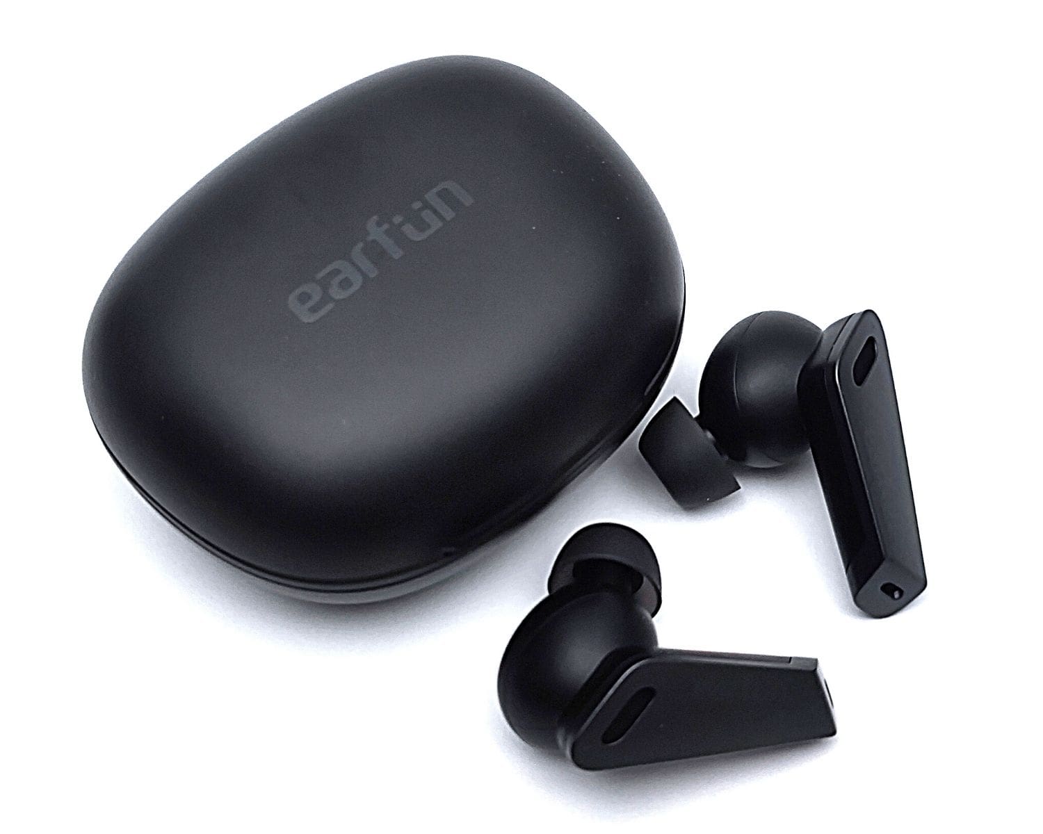 【EarFun Air Pro】7,000円台の全部入りの完全ワイヤレスイヤホン【テレワークなら最強】 - ゴリブロ